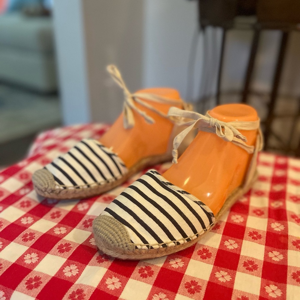 Loft Blue Stripe Espadrilles 7.5 Excellent used condition